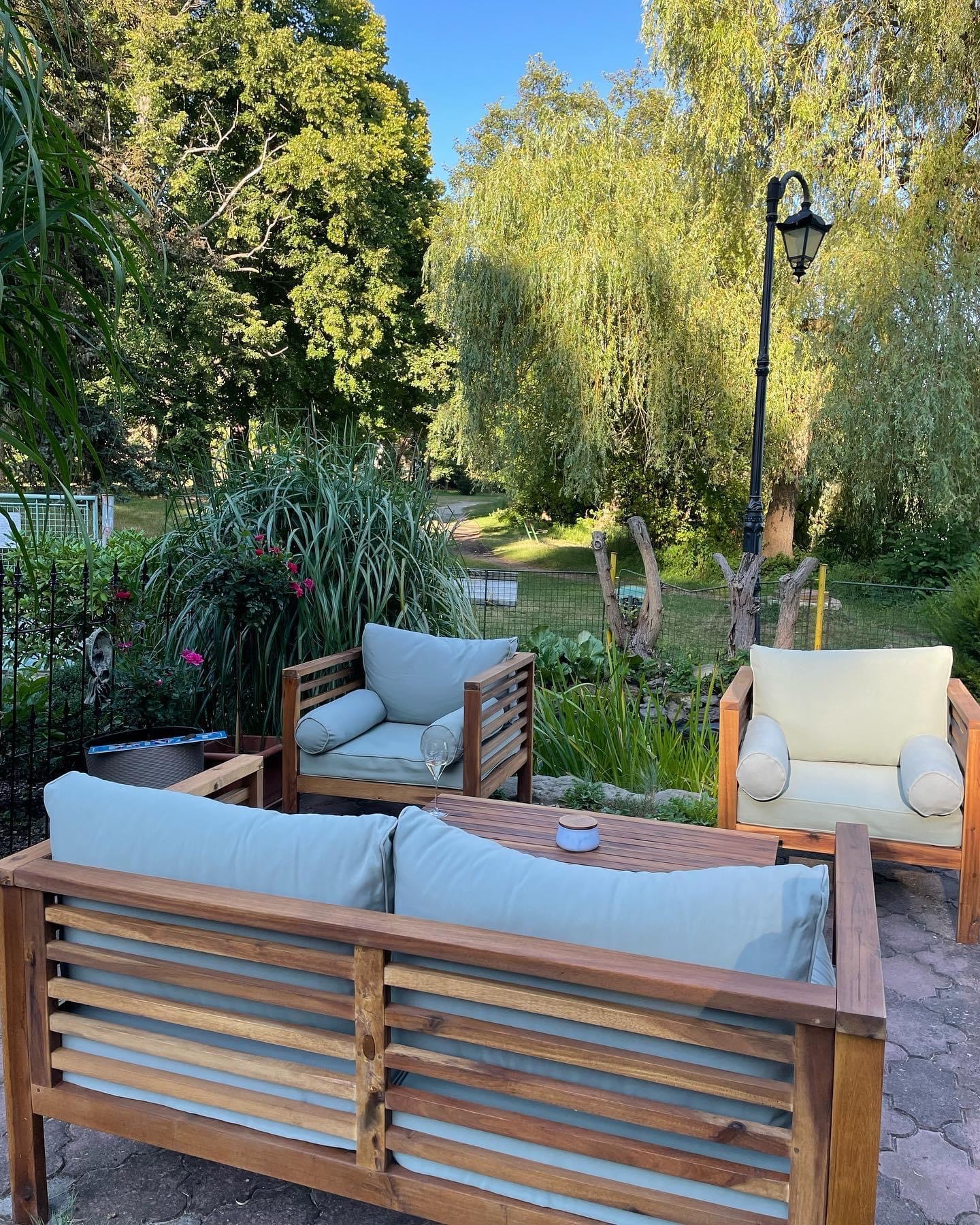 Zámeček a okolí — pohled 2